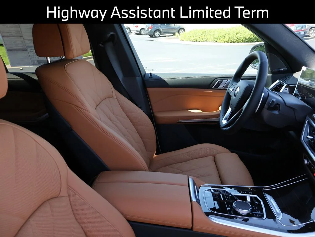 New 2026 Mineral White Metallic BMW xDrive40i image 14