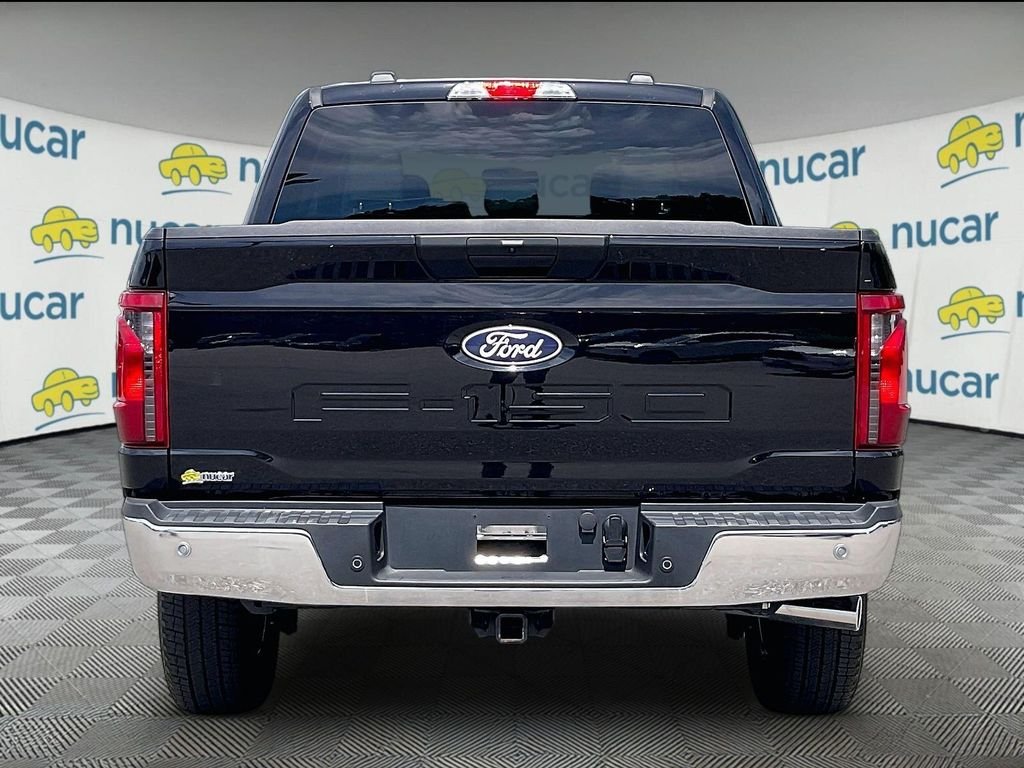 Used 2025 Agate Black Metallic Ford XLT image 5