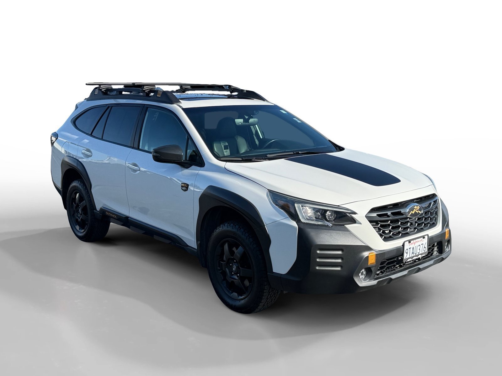 Used 2022 Crystal White Pearl Subaru Wilderness image 7