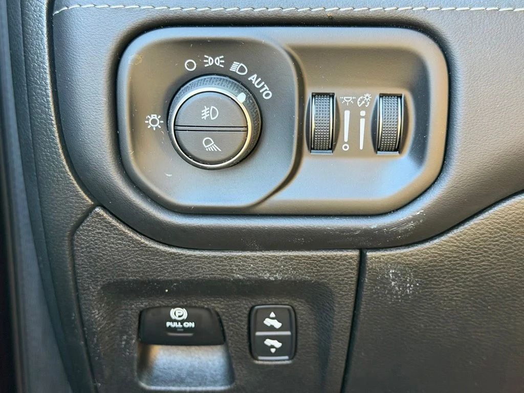 Used 2022 Red Ram Limited image 27