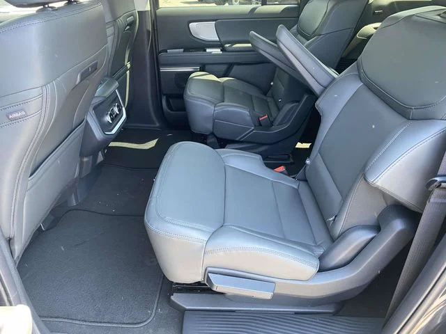 New 2026 Dark Matter Gray Metallic Ford MAX Active image 11