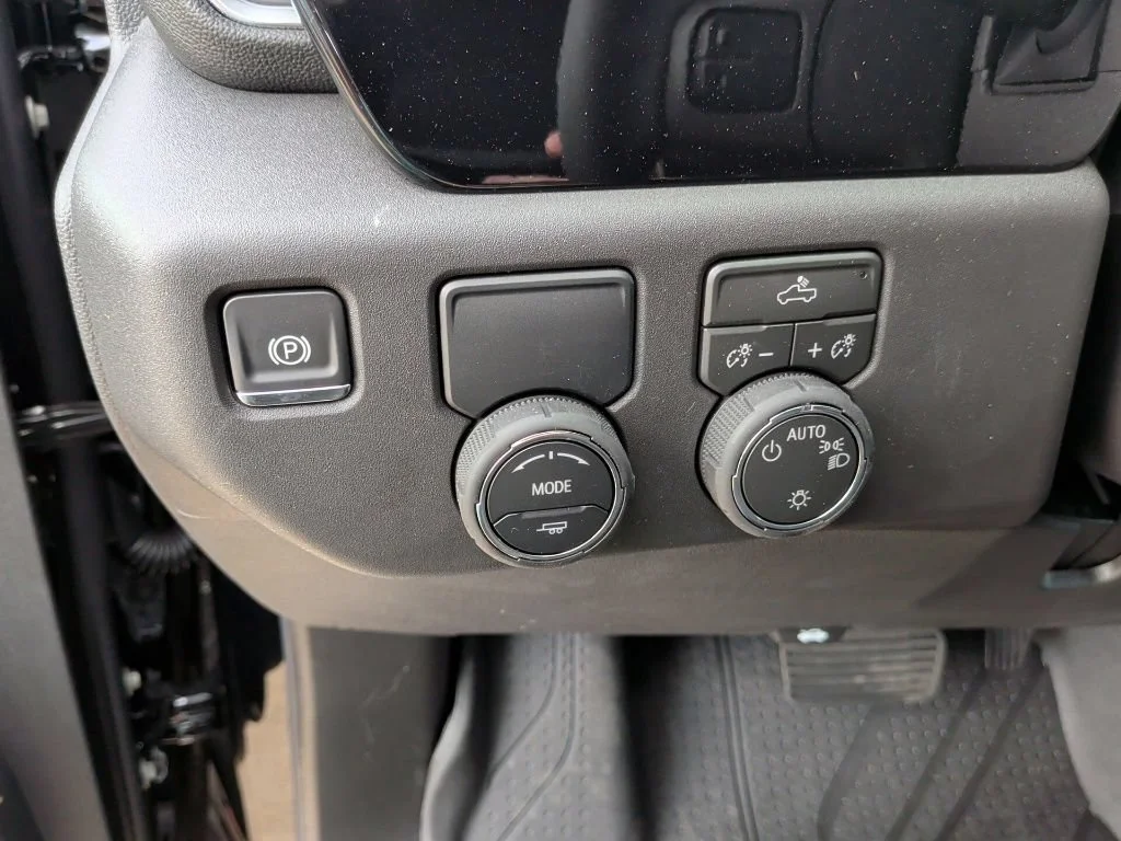 2026 Chevrolet Silverado 1500 LT - Photo 15