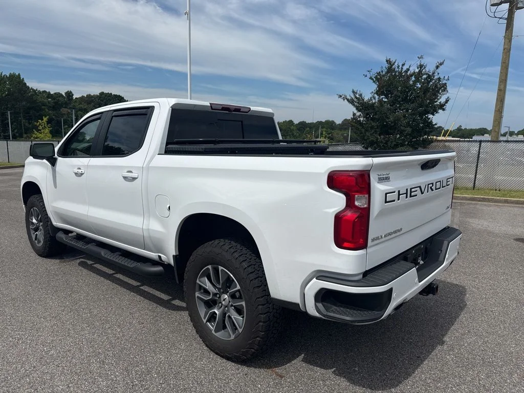 Used 2023 White Chevrolet RST image 4