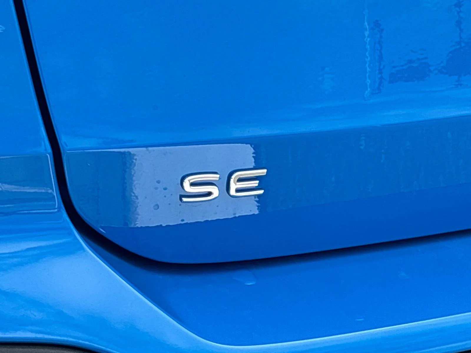 New 2026 Cornflower Blue Volkswagen SE image 11