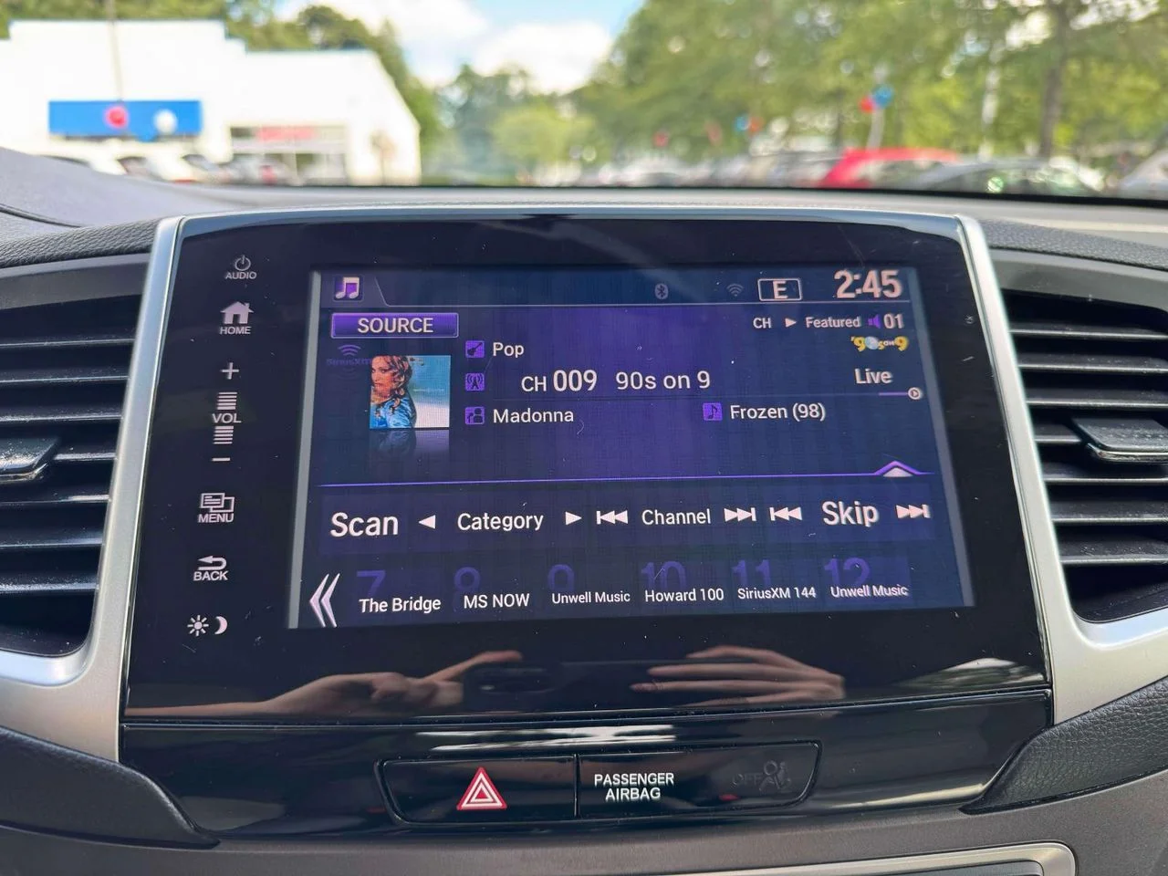 Used 2017 Blue Honda EX-L image 33