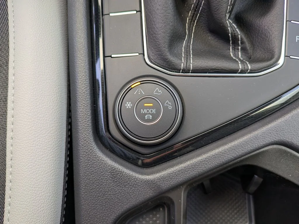 New 2026 Gray Volkswagen 1.5T SE image 22