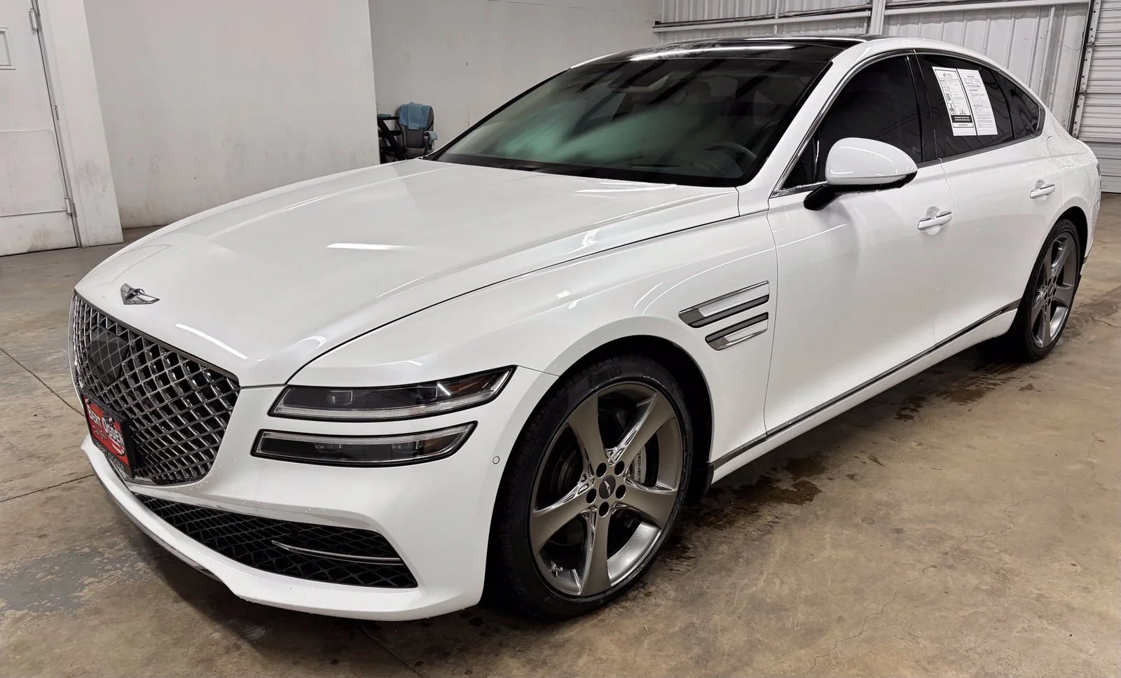 Used 2021 White Genesis 3.5T image 3