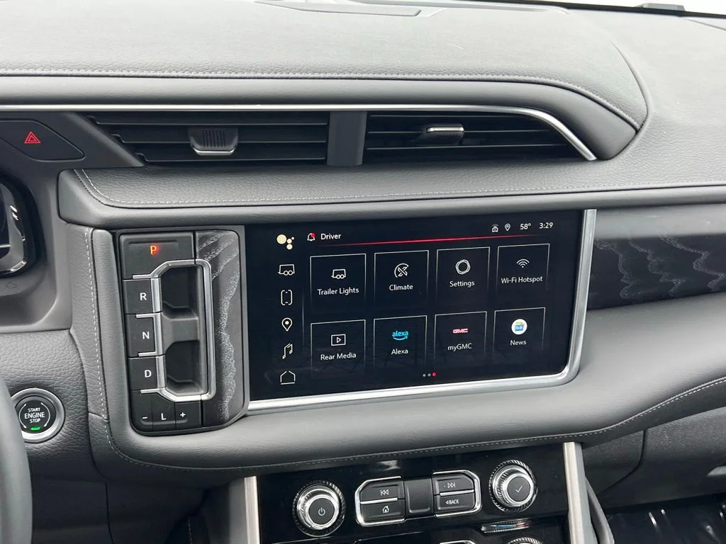 2024 GMC Yukon Denali - Photo 21