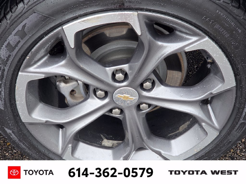 Used 2024 White Chevrolet LT image 12