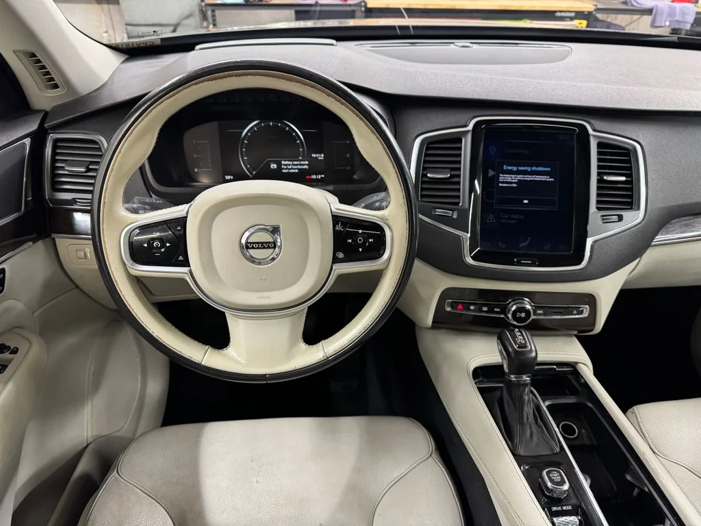 Used 2019 Blue Volvo T5 Momentum image 18