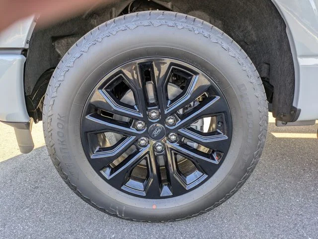New 2026 Avalanche Ford Lariat® image 11