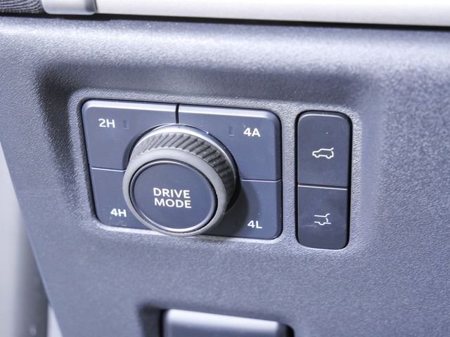Certified Used 2025 Gray Ford Active image 25