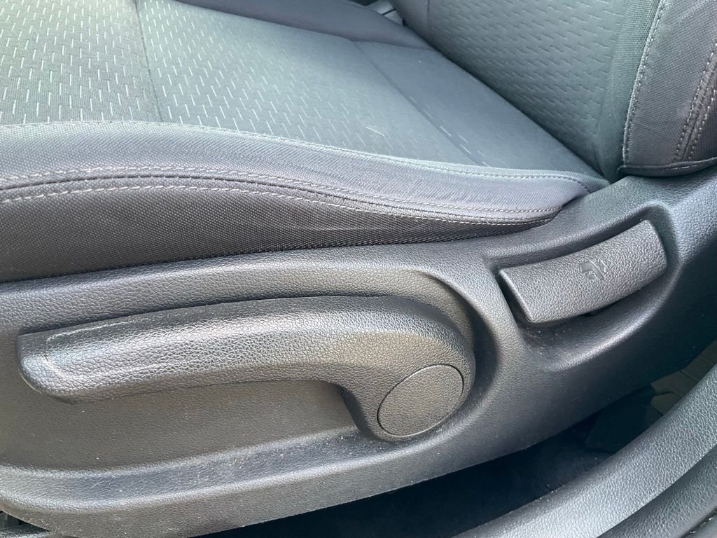 Certified Used 2021 Aqua Blue Hyundai SE image 14