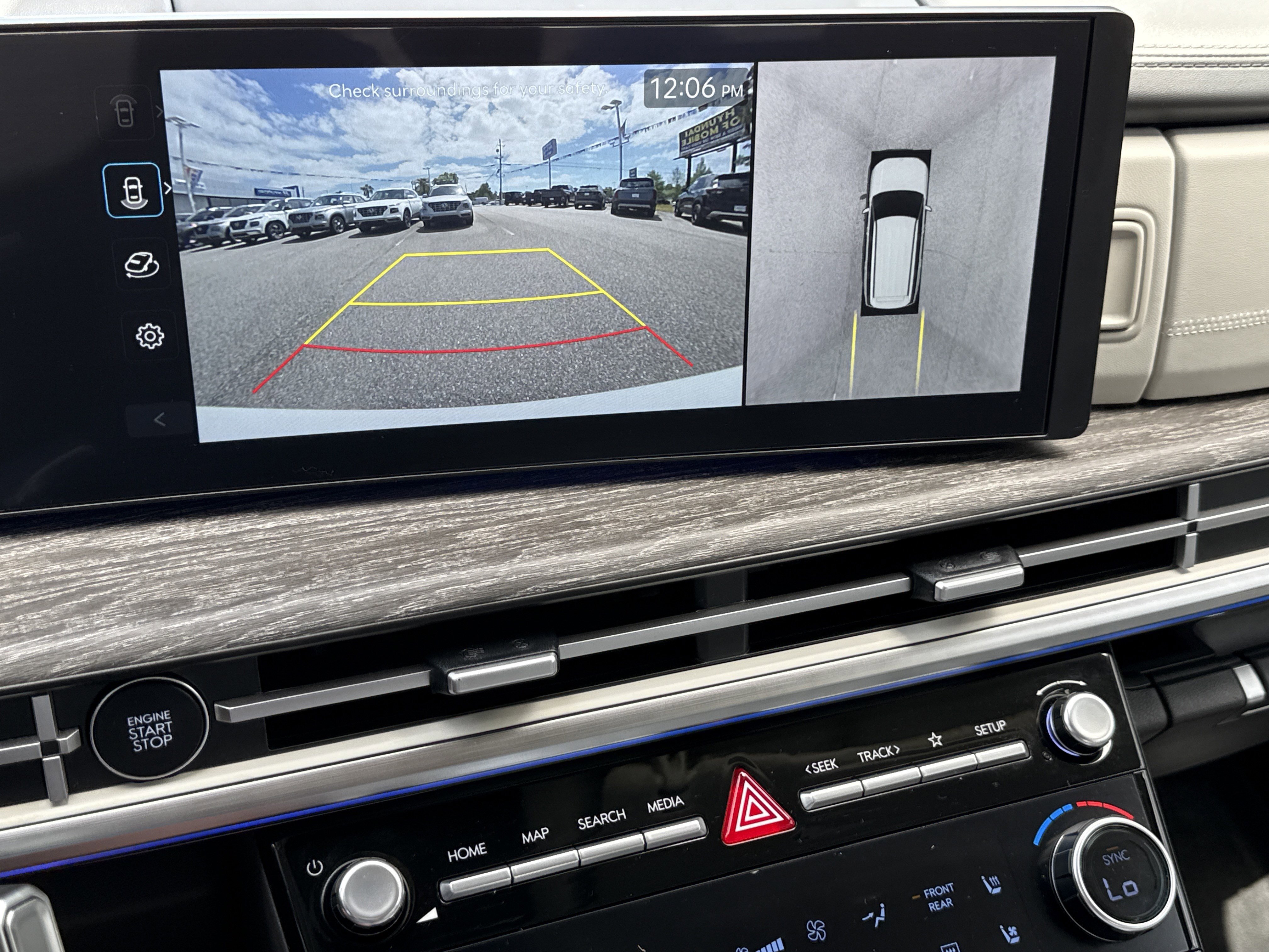 Used 2025 Serenity White Hyundai  image 31
