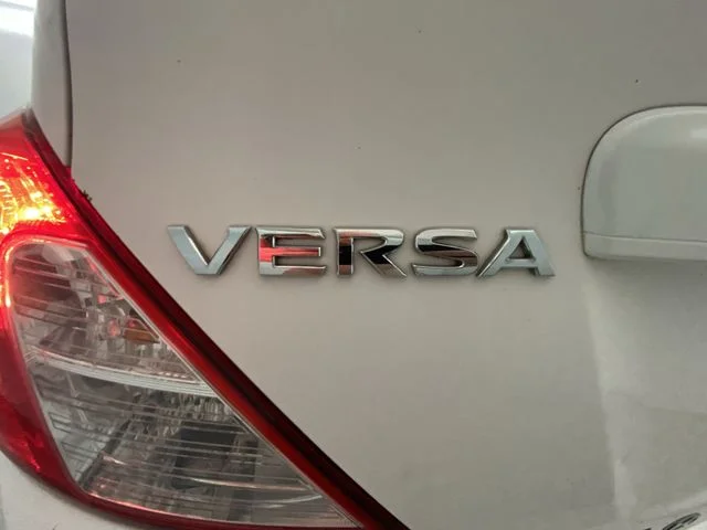 Used 2017 White Nissan 1.6 SV image 25
