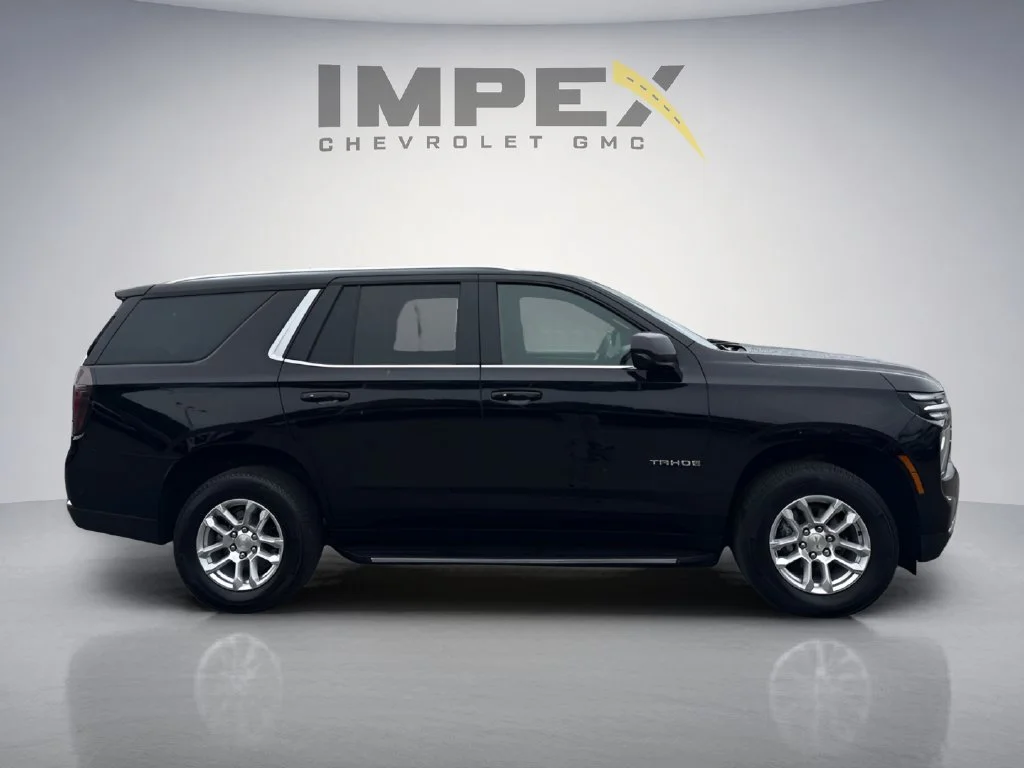 Used 2025 Black Chevrolet LT image 6