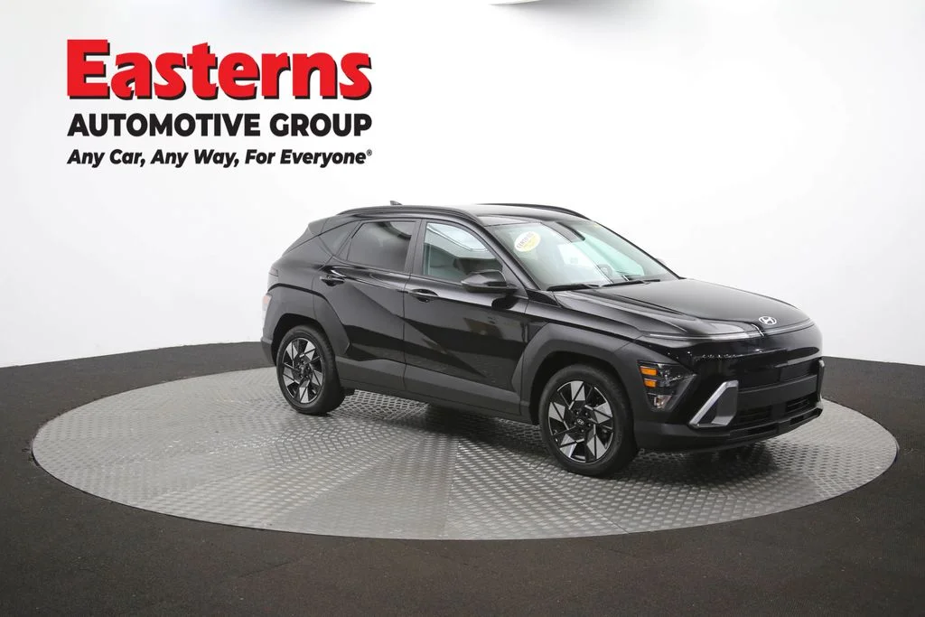Used 2024 Black Hyundai SEL image 58