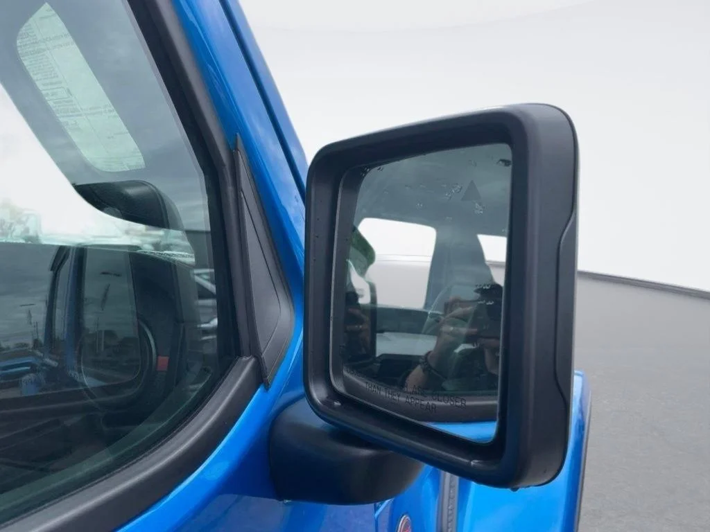New 2026 Hydro Blue Pearl-Coat Exterior Paint Jeep Rubicon X image 14