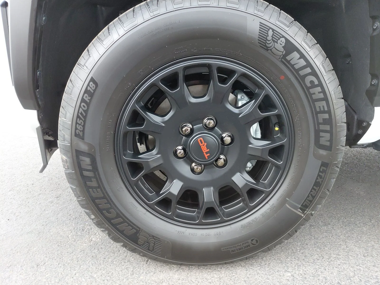 2025 Toyota 4Runner TRD Off-Road Premium - Photo 9