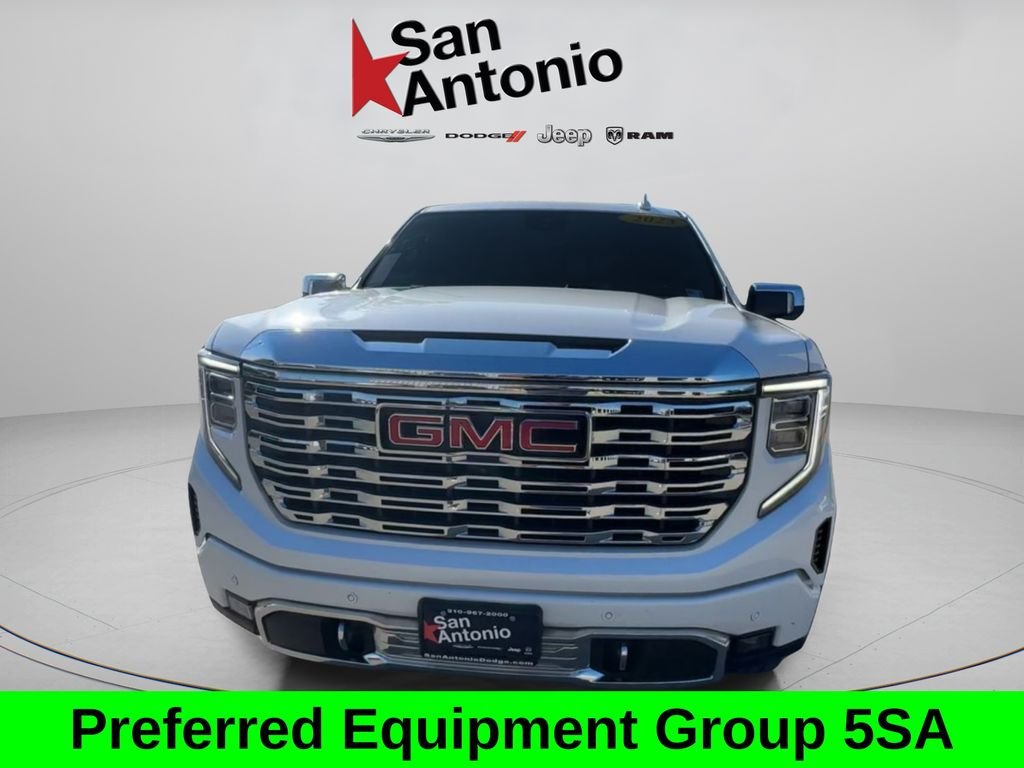 Used 2023 White GMC Denali image 4