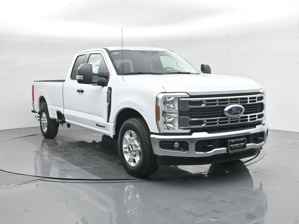 2026 Ford F-350 Super Duty XLT - Photo 55