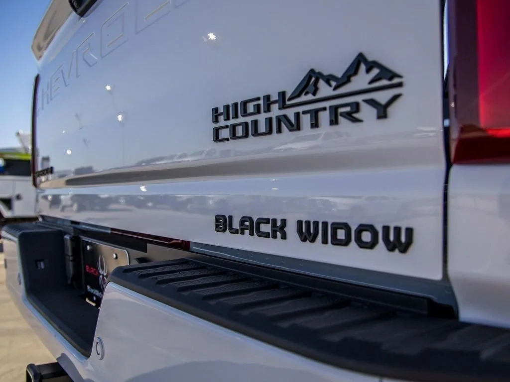 2025 Chevrolet Silverado 3500 HD High Country - Photo 17