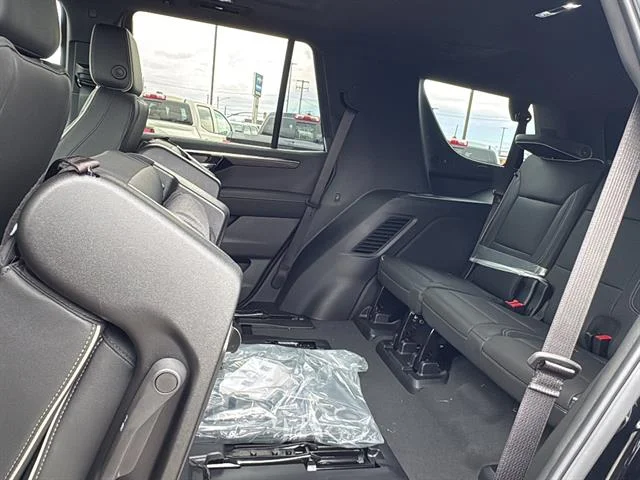 2026 Chevrolet Tahoe Premier - Photo 8