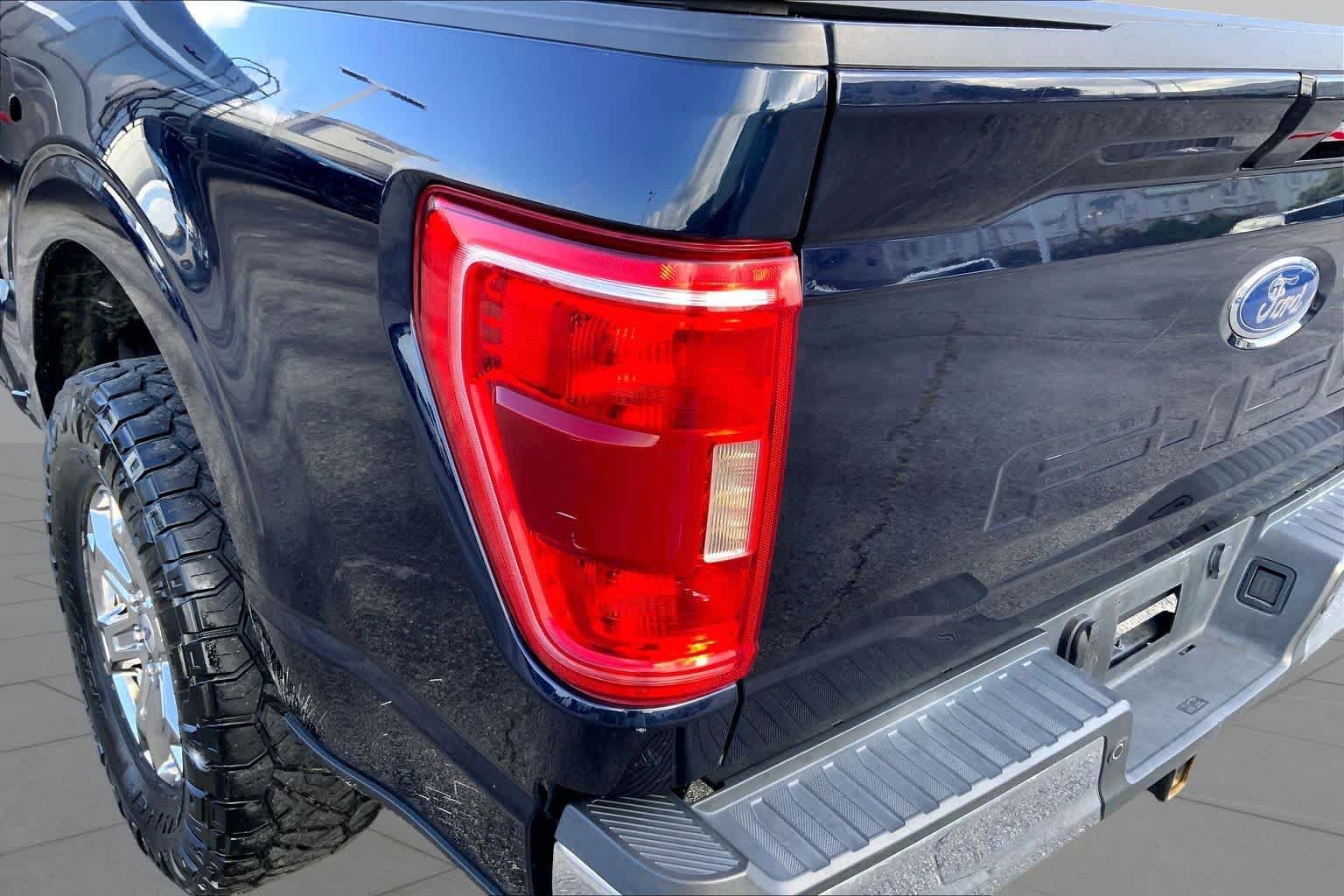 Certified Used 2022 Antimatter Blue Metallic Ford XLT image 25