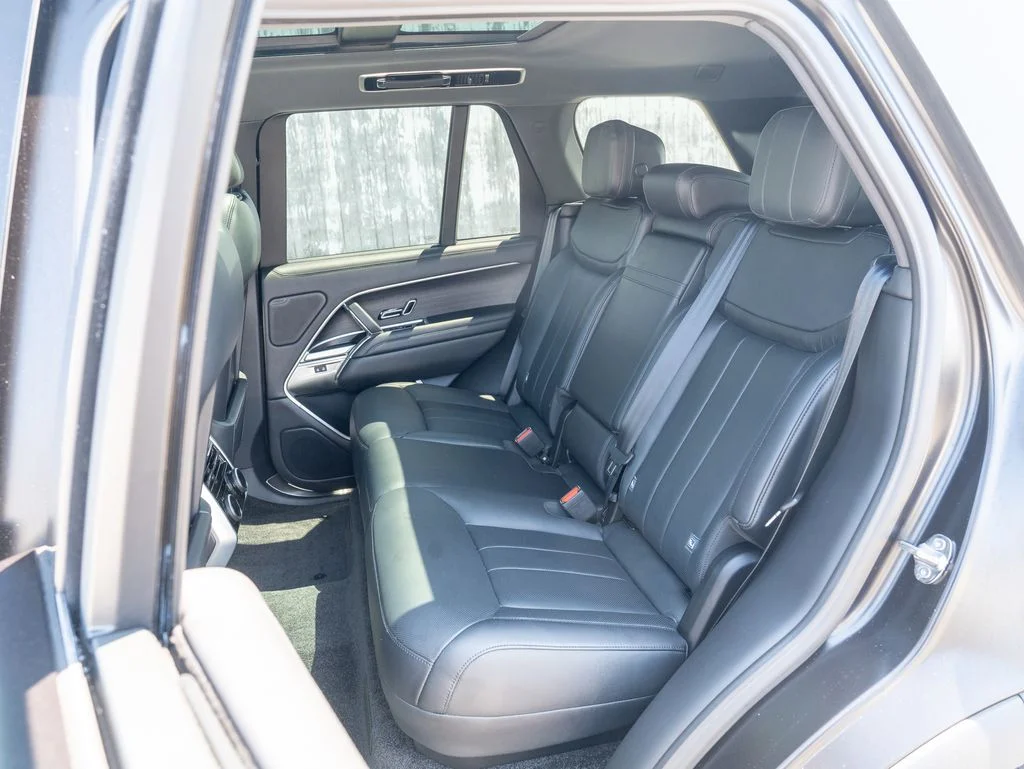 Certified Used 2025 Black Land Rover SE image 34