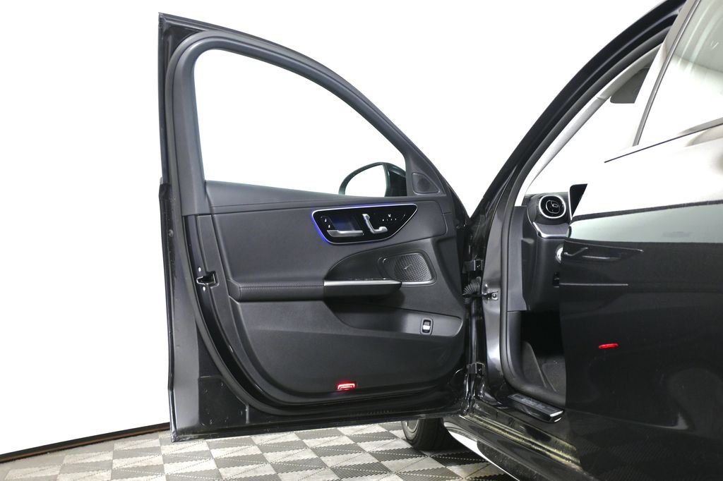 Used 2026 Graphite Grey Metallic Mercedes-Benz C 300 image 22