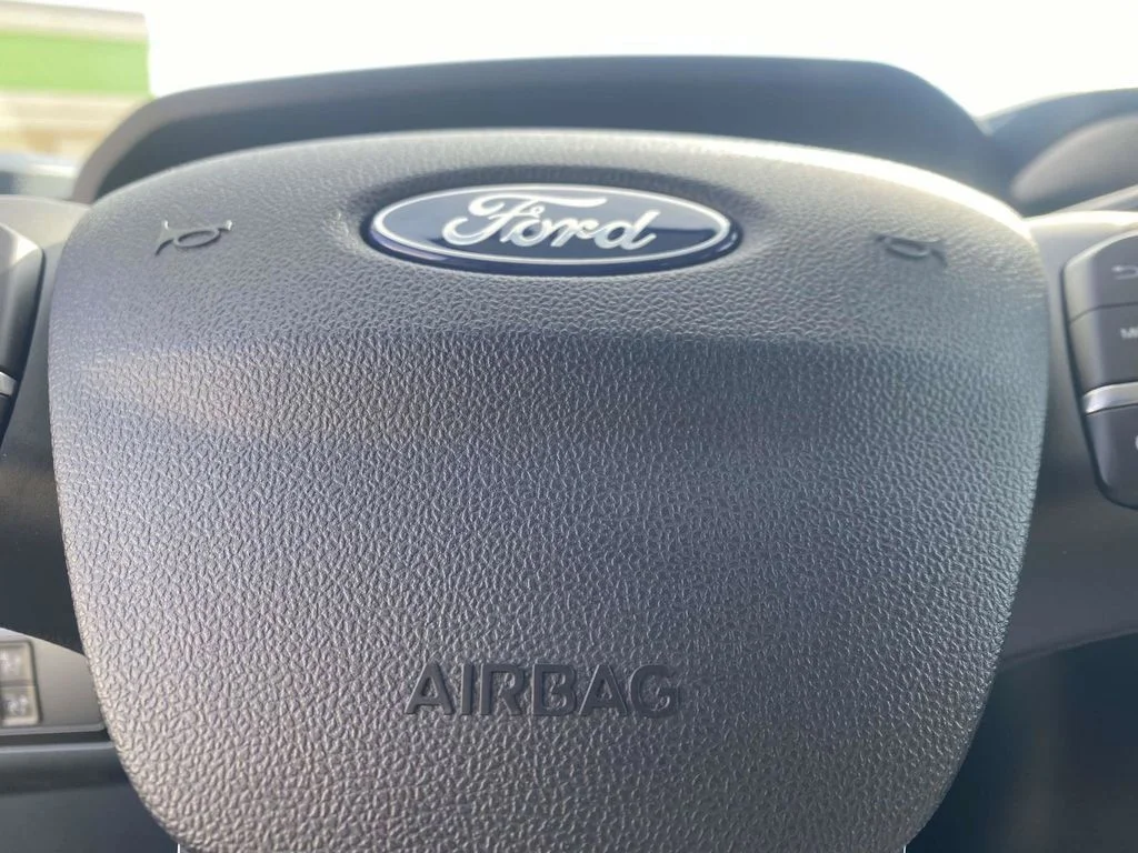 New 2026 Oxford White Ford XLT image 25