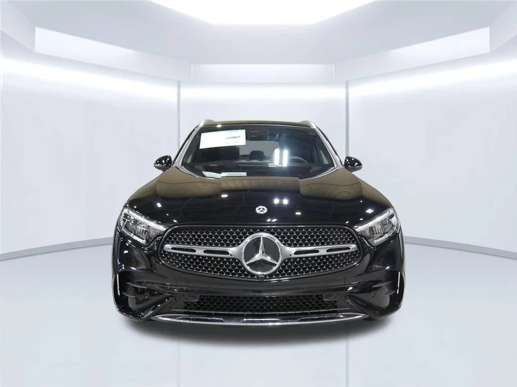 New 2026 Black Mercedes-Benz GLC 300 image 8