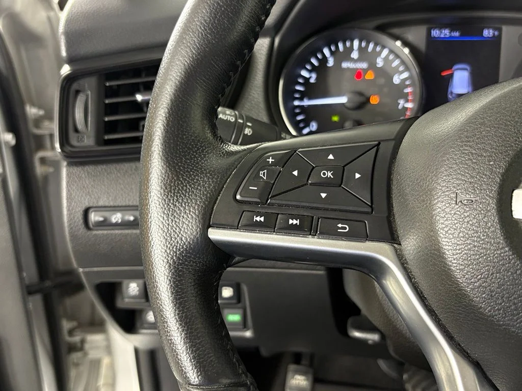 Used 2018 Silver Nissan Hybrid SL image 20