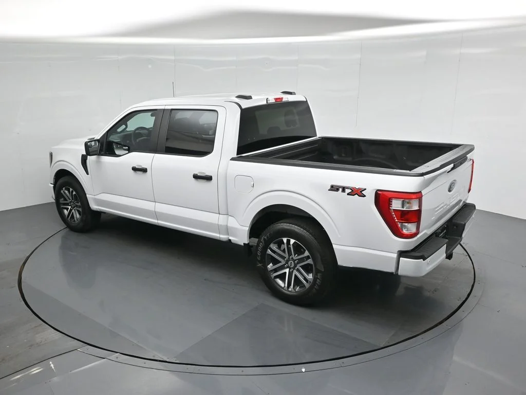 Certified Used 2023 White Ford XL image 40