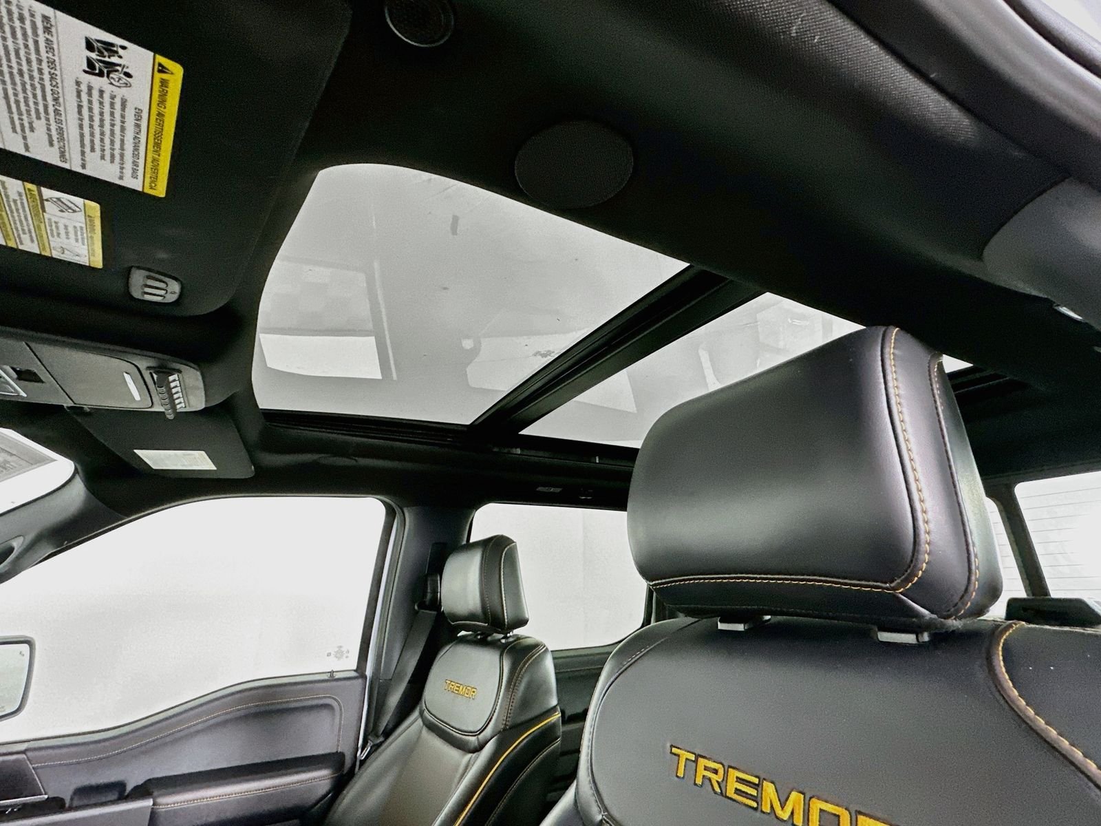 Used 2025 White Ford Tremor image 24