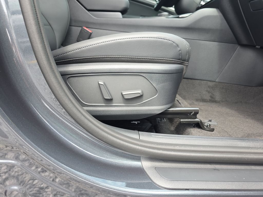 New 2026 Gravity Gray Kia SX-Prestige image 40