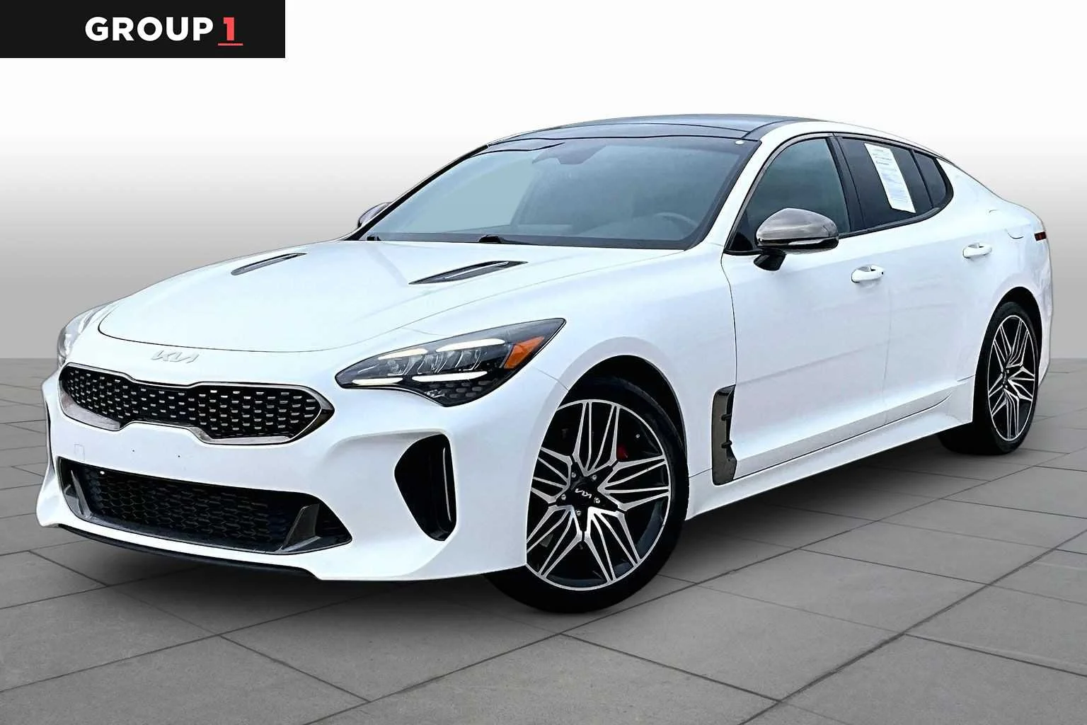 2022 Kia Stinger GT1 AWD's photo