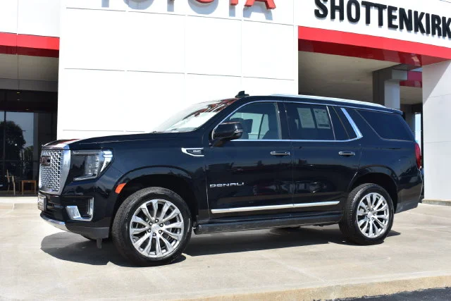 Used 2021 Black GMC Denali image 2