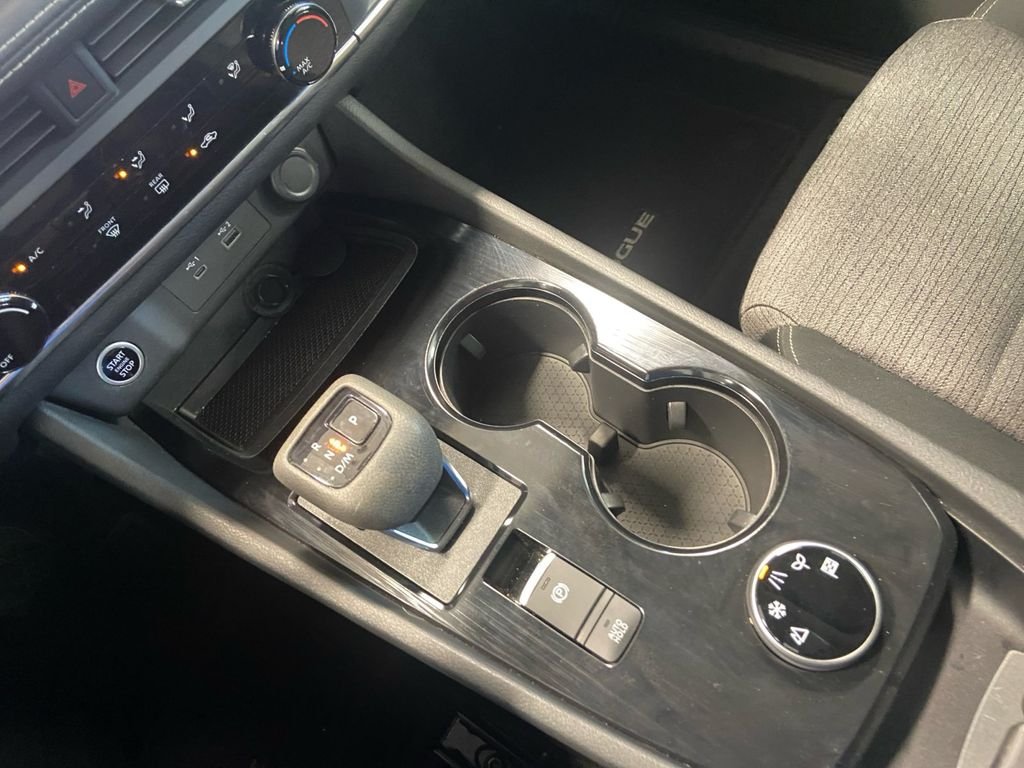 Used 2022 Gray Nissan S image 17