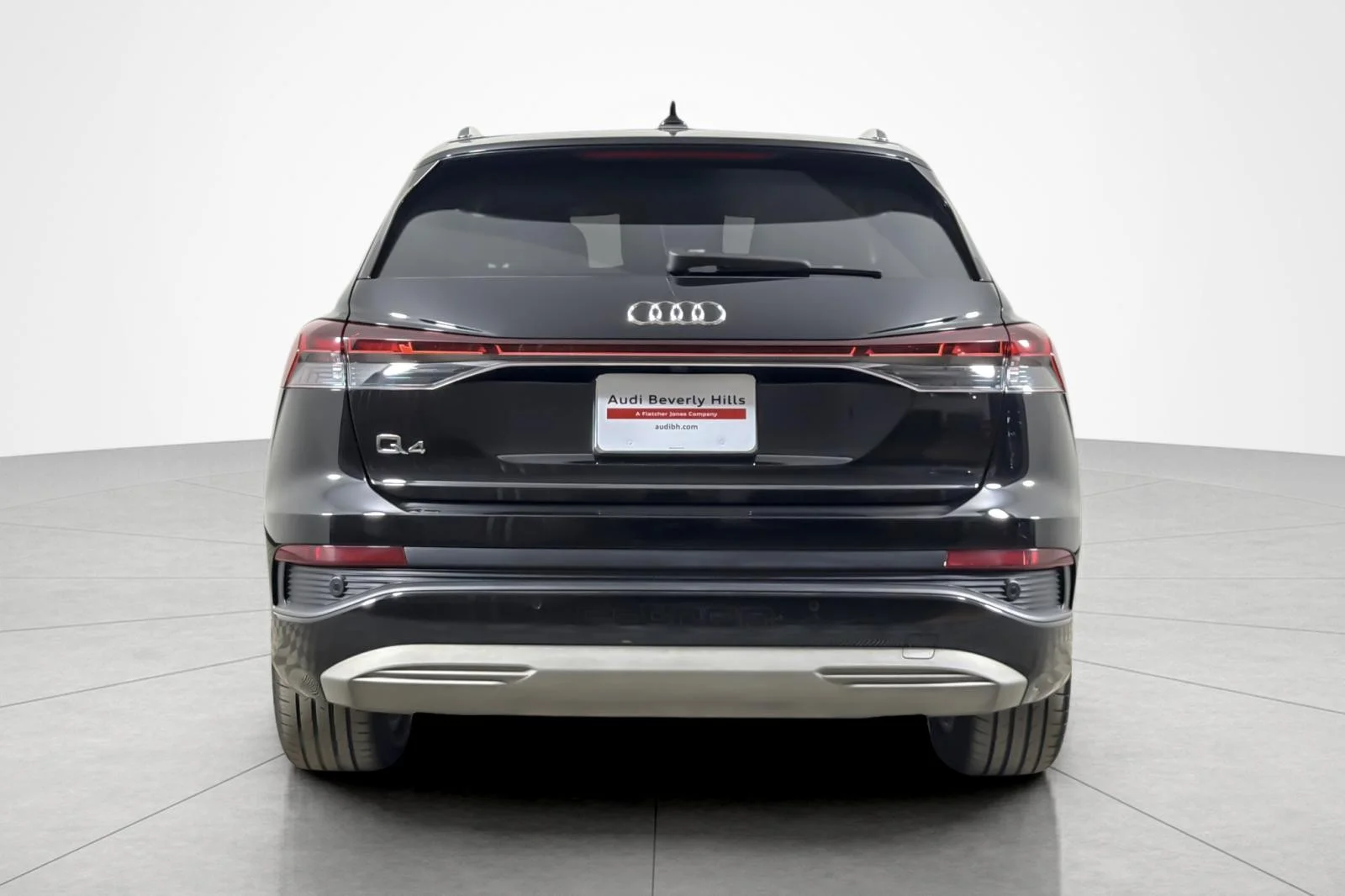 Used 2023 Mythos Black Metallic Audi Premium 40 RWD image 4