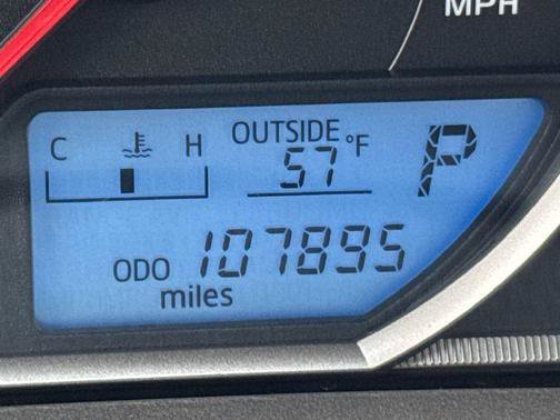 Used 2015 Gray Toyota XLE image 18