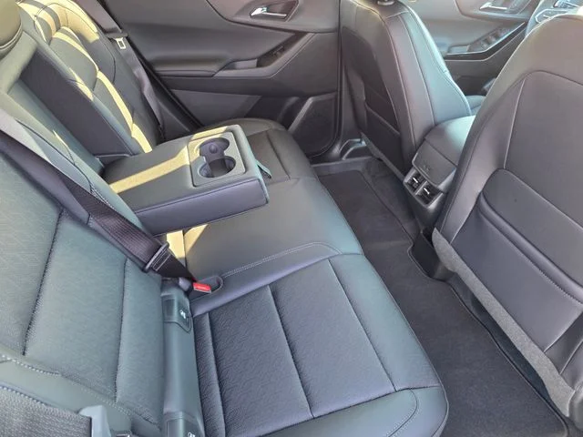 New 2027 White Chevrolet LT image 39