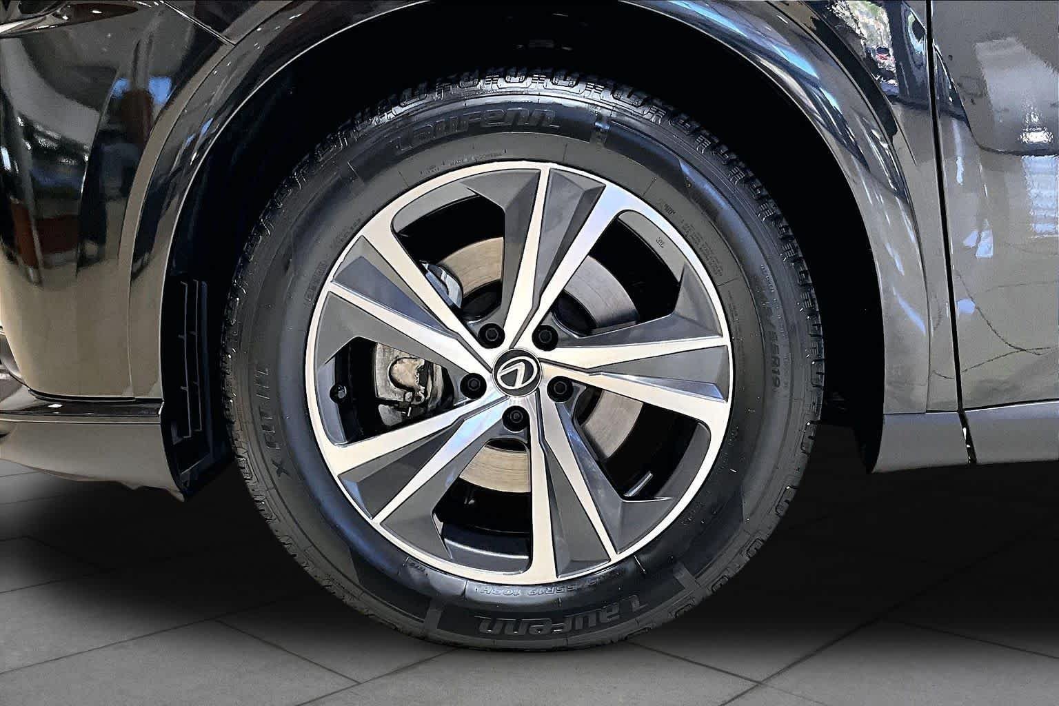 2023 Lexus RX 350 - Photo 9