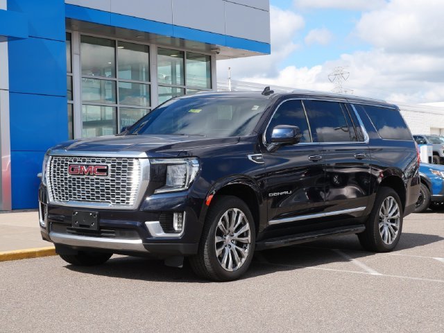 Used 2023 GMC Yukon XL Denali with VIN 1GKS2JKL6PR344071 for sale in Roseville, Minnesota