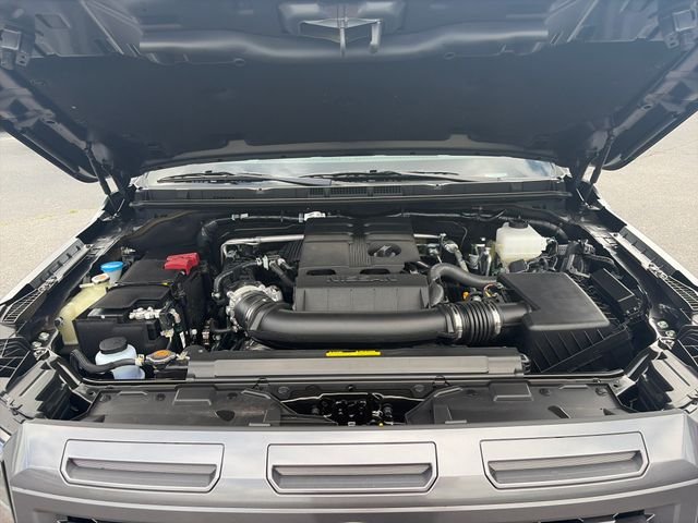 New 2026 Gun Metallic Nissan Crew Cab SV image 27