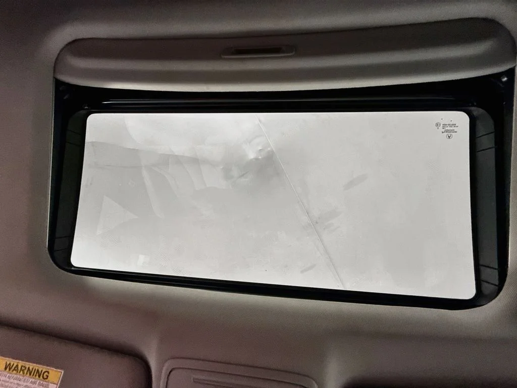 Used 2023 Platinum White Pearl Acura Base image 21