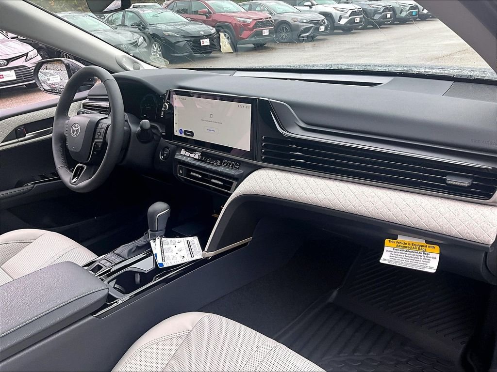 2026 Toyota Camry XLE - Photo 10