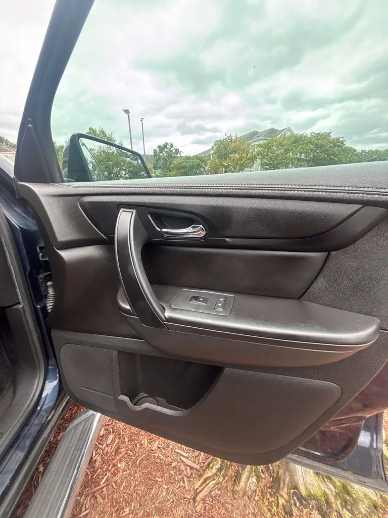 Used 2015 Blue Chevrolet LT image 20