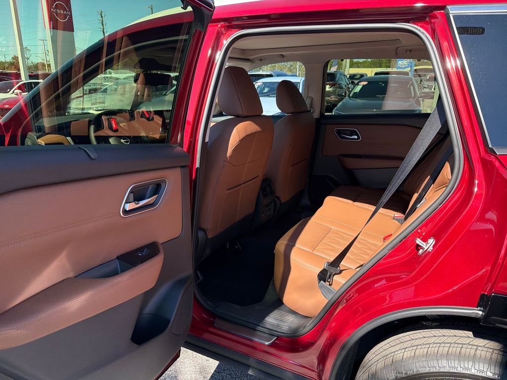 New 2026 Nissan Rogue Platinum 4D Sport Utility