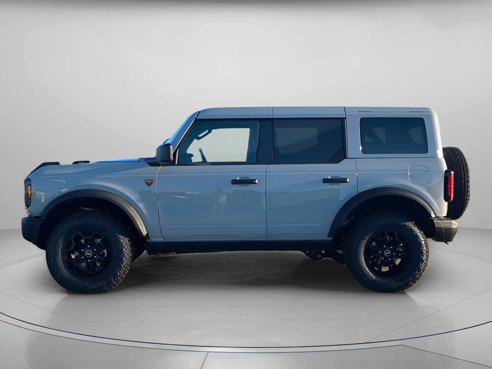 New 2026 Avalanche Gray Ford Badlands® image 40